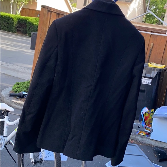 suit - Picture 2 of 4